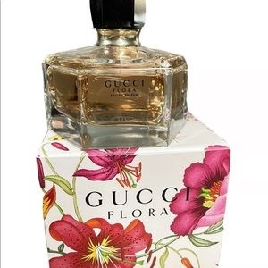 Gucci Flora by Gucci Eau De Parfum 2.5 FL OZ 90% full with box